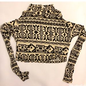 Cold shoulder tribal top BNWOT